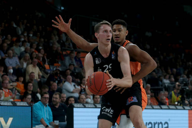 李新翔和徐 李新翔和徐