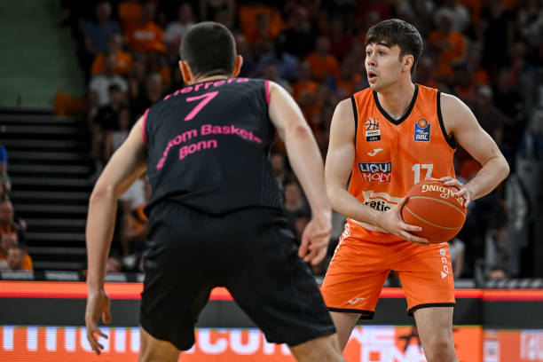 让他在无数 让他在无数